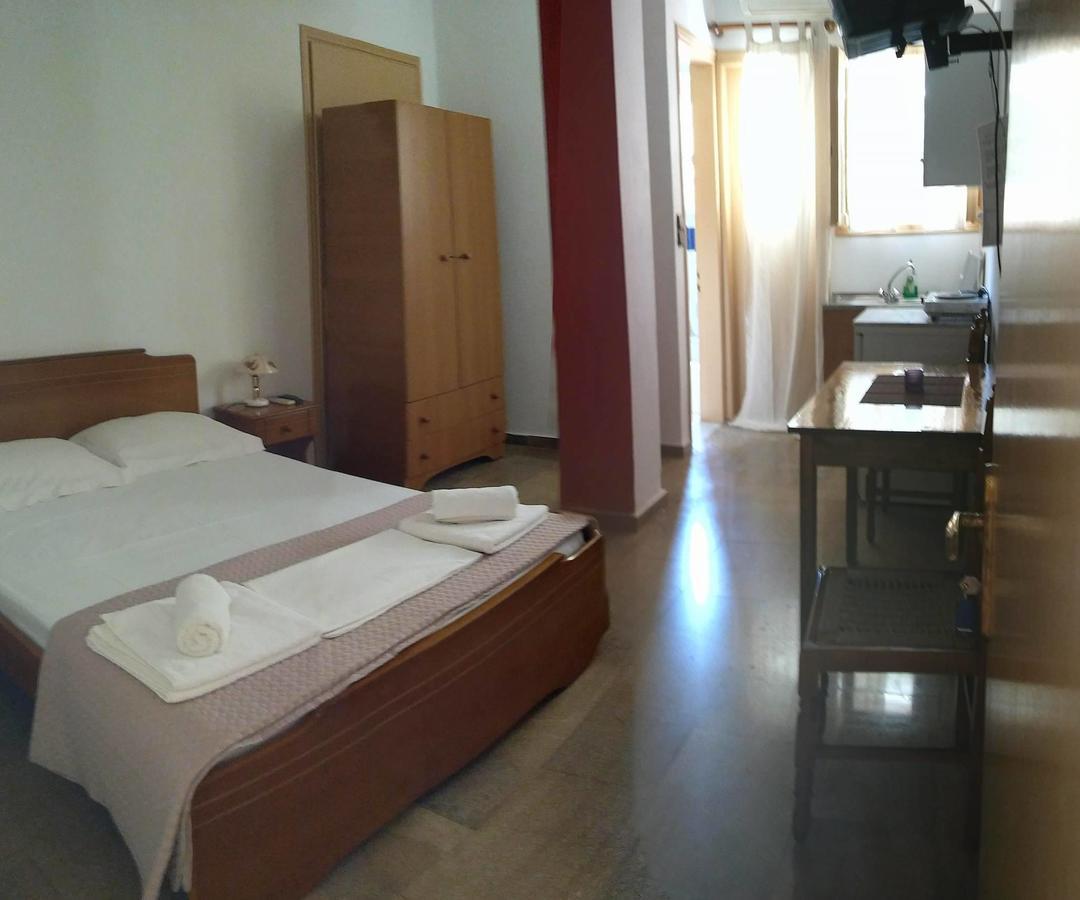 Petros Studios Ваті Екстер'єр фото